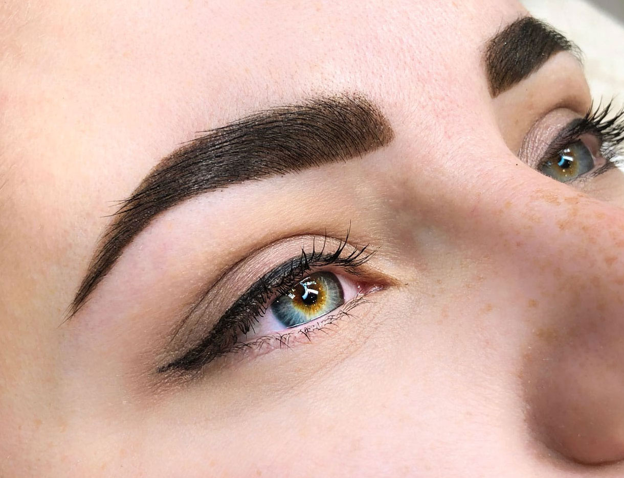 Passo a Passo Detalhado: Aplicação de Henna Profissional em Casa