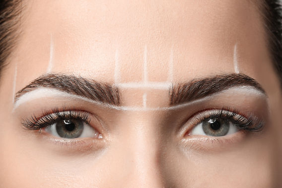 Brow Lamination: o segredo para sobrancelhas volumosas e alinhadas