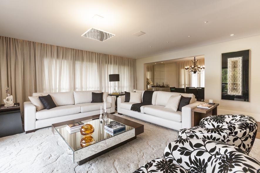 Sofá Retrátil vs. Reclinável: Qual a Melhor Opção para Você?