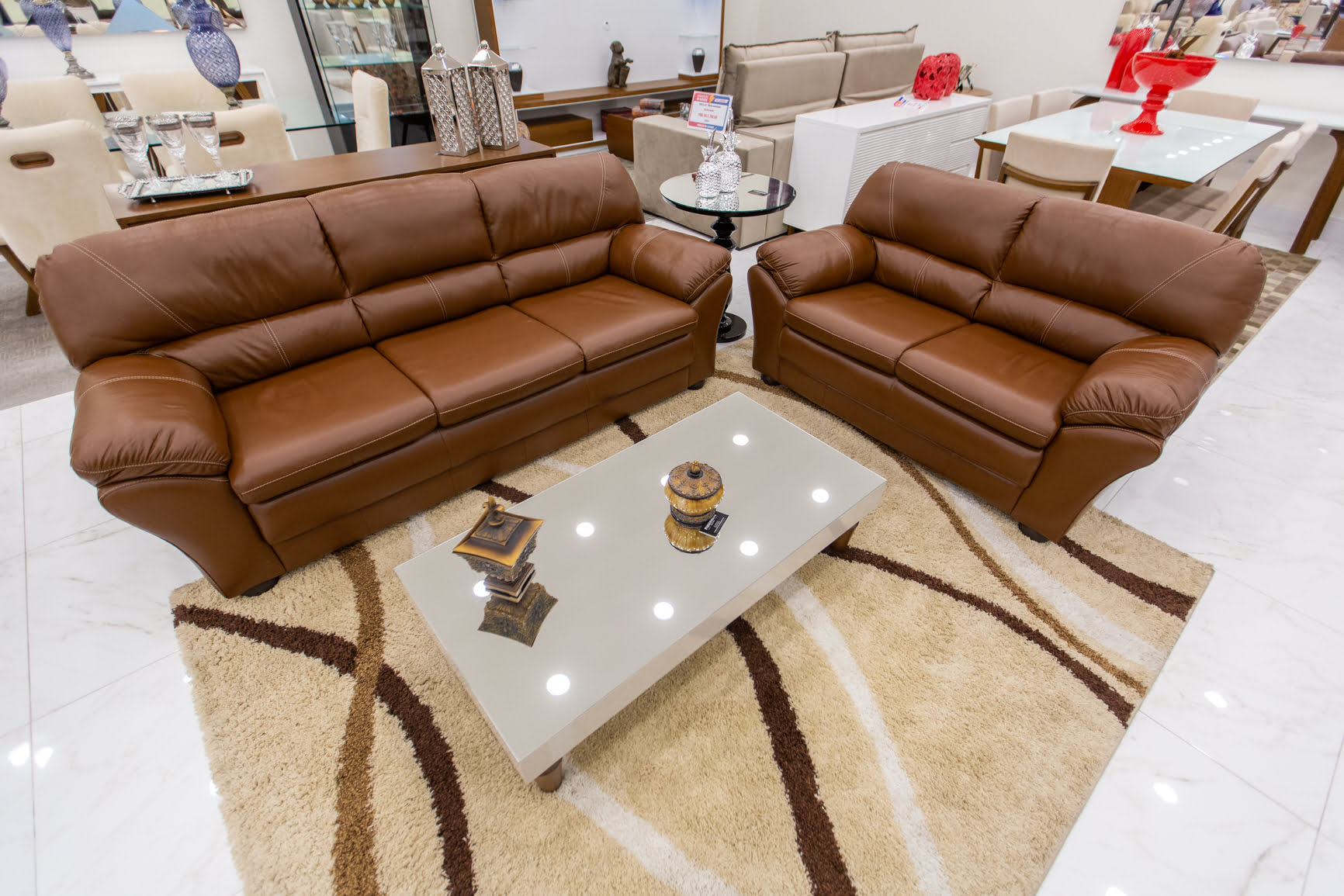 Decoração de Sala Pequena: Dicas Essenciais para Escolher o Sofá Ideal