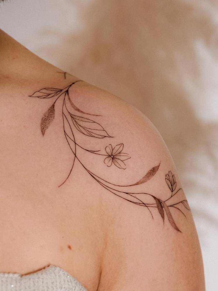 Cuidados Essenciais com Tatuagens no Ombro