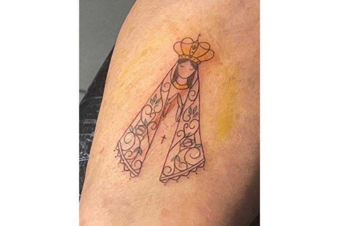 Guia completo de estilos de tatuagem para homenagear entes queridos