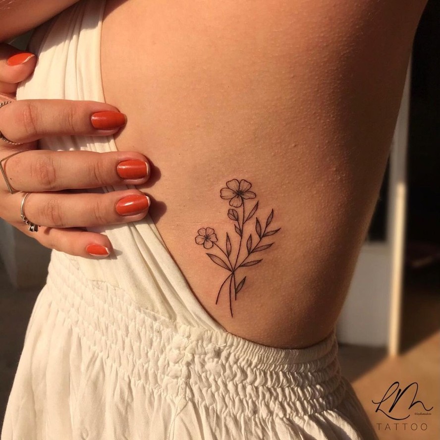 tatuagem minimalista feminina