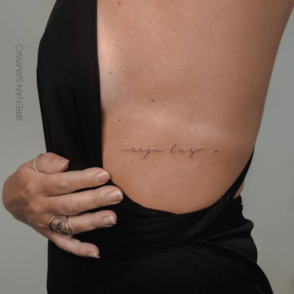 Psoríase e Queloide: O Que Saber Antes de Fazer uma Tatuagem na Costela