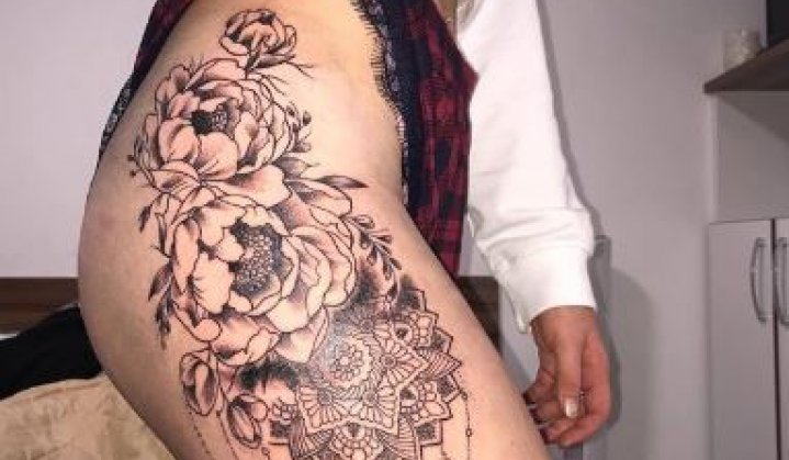 Guia Completo: Como Escolher o Melhor Estilo de Tatuagem na Coxa Feminina