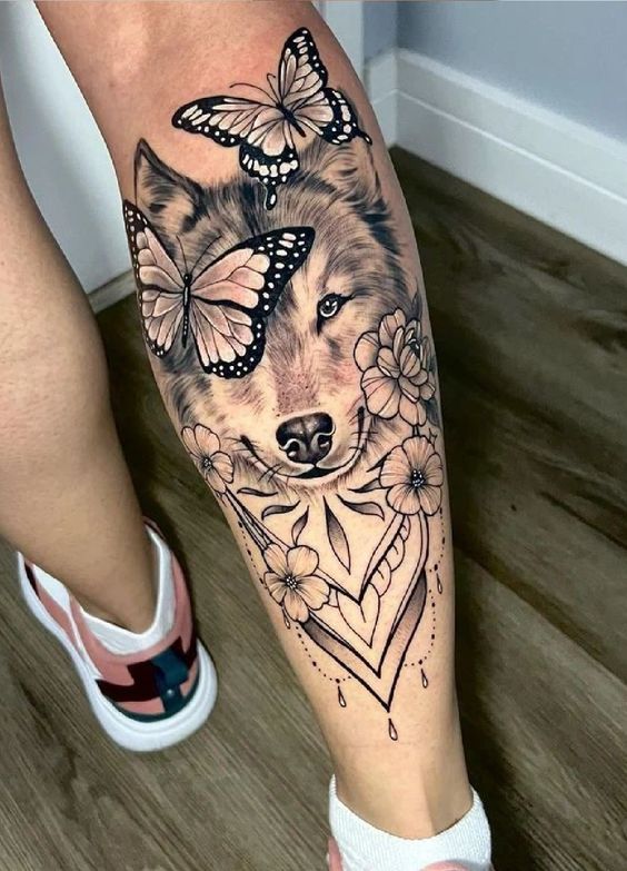 tatuagem na panturrilha feminina grande