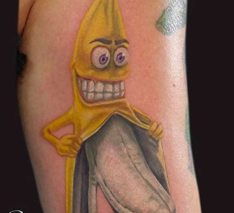 tatuagem na virilha masculina