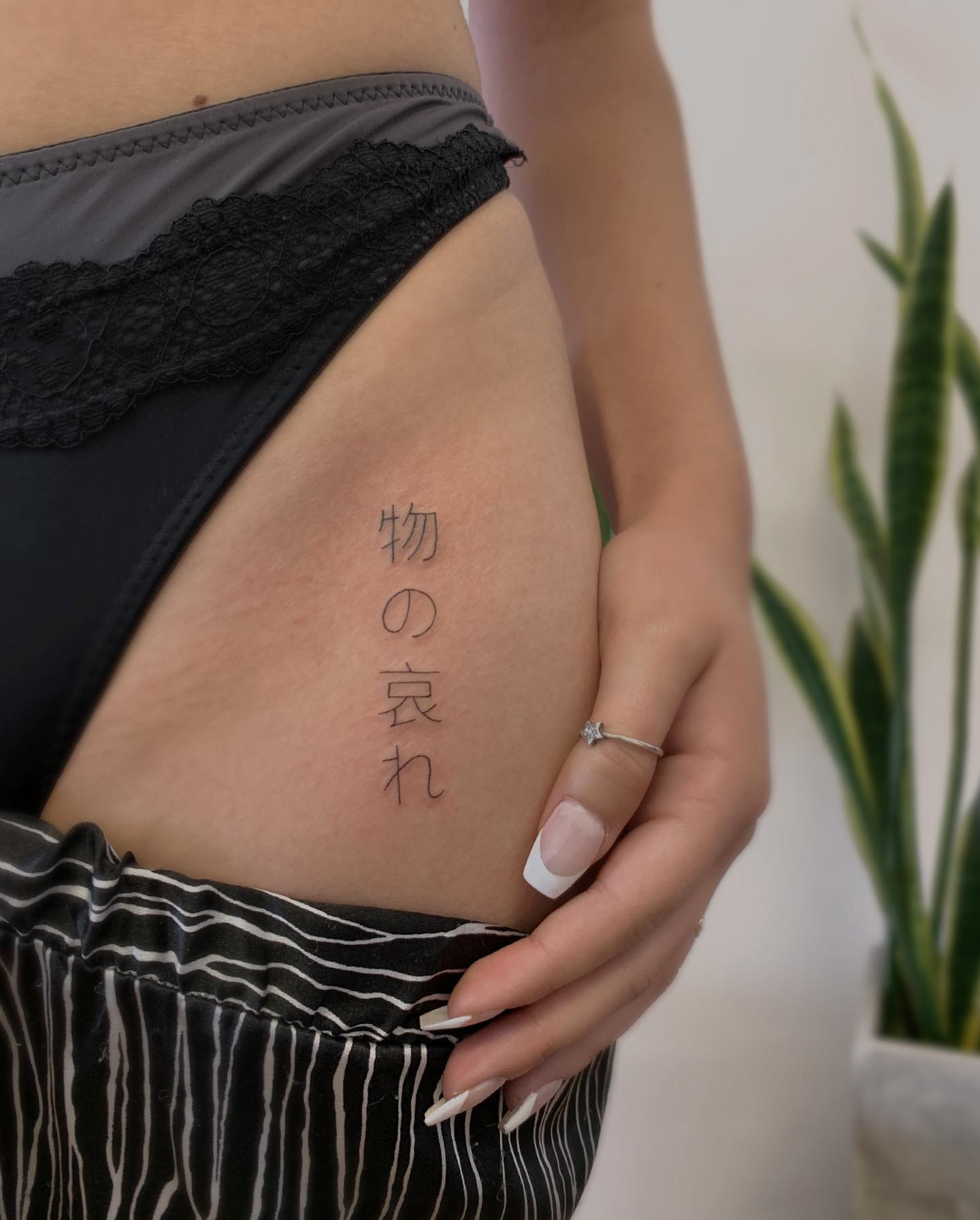 tatuagem na virilha masculina