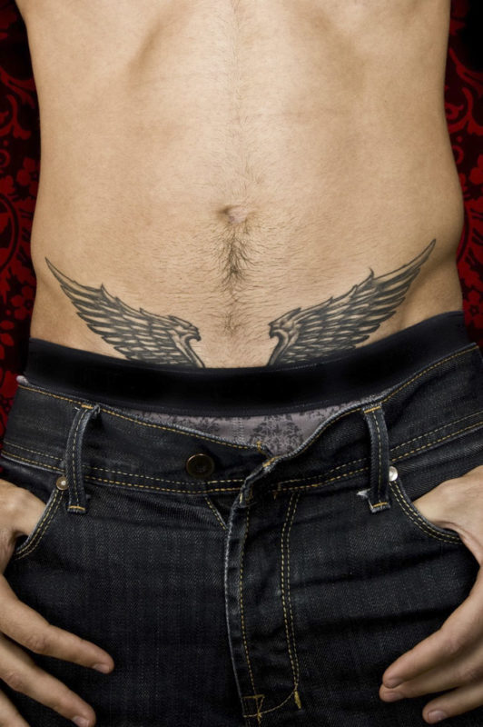 tatuagem na virilha masculina