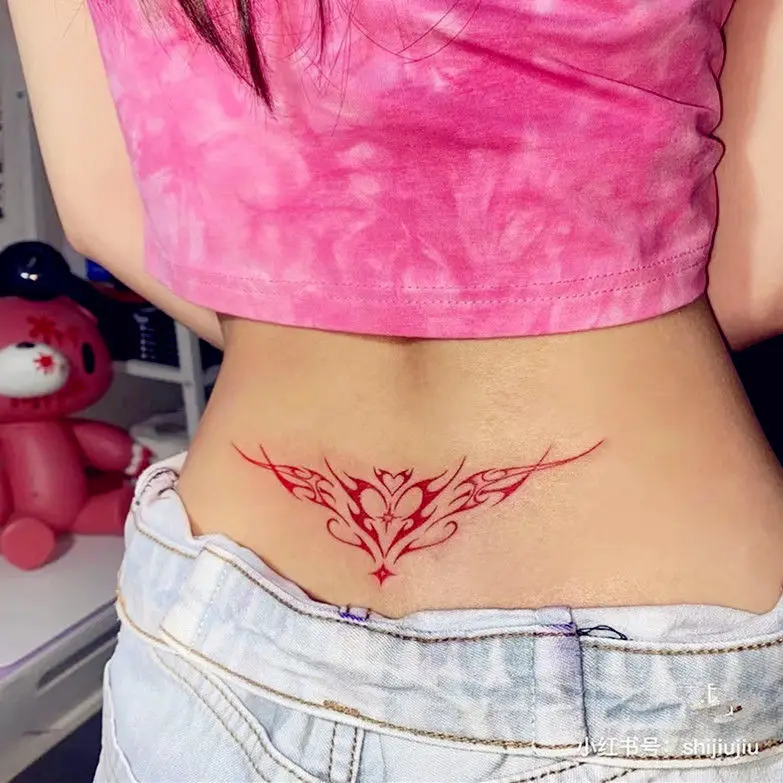 tatuagem na virilha vs tatuagem no cóccix