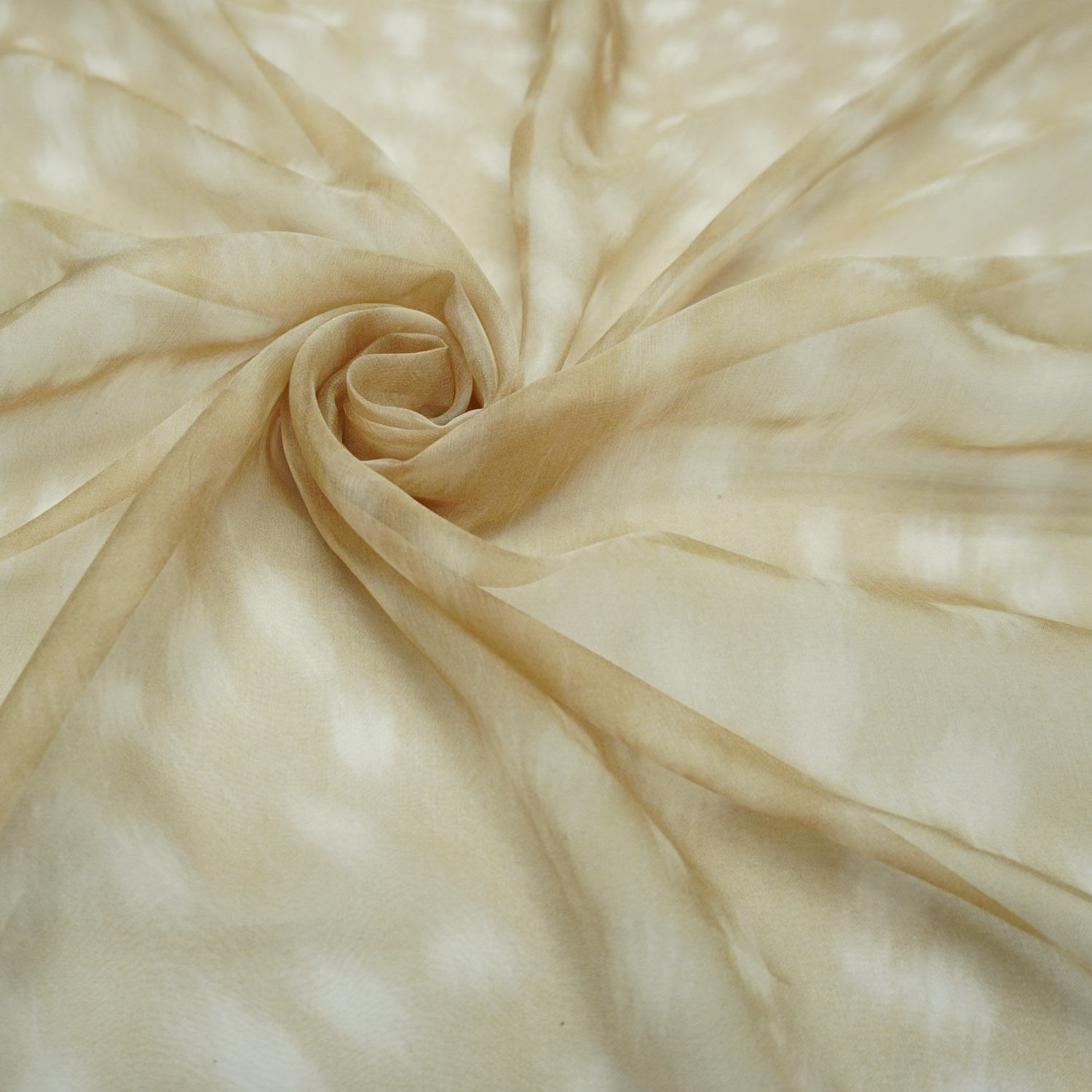 Tipos de Seda Pura e Suas Aplicações na Moda e Decoração