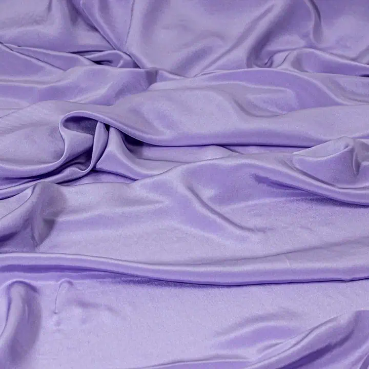 Tipos de Seda Pura e Suas Aplicações na Moda e Decoração