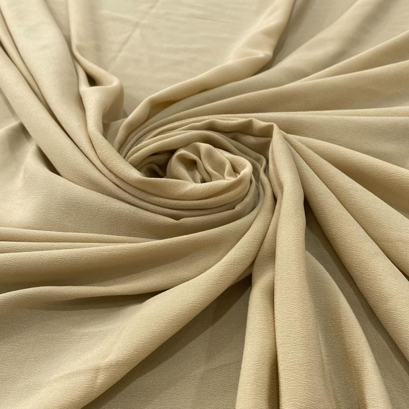 Os Mitos e Verdades sobre a Seda no Verão: É Fresca ou Esquenta?