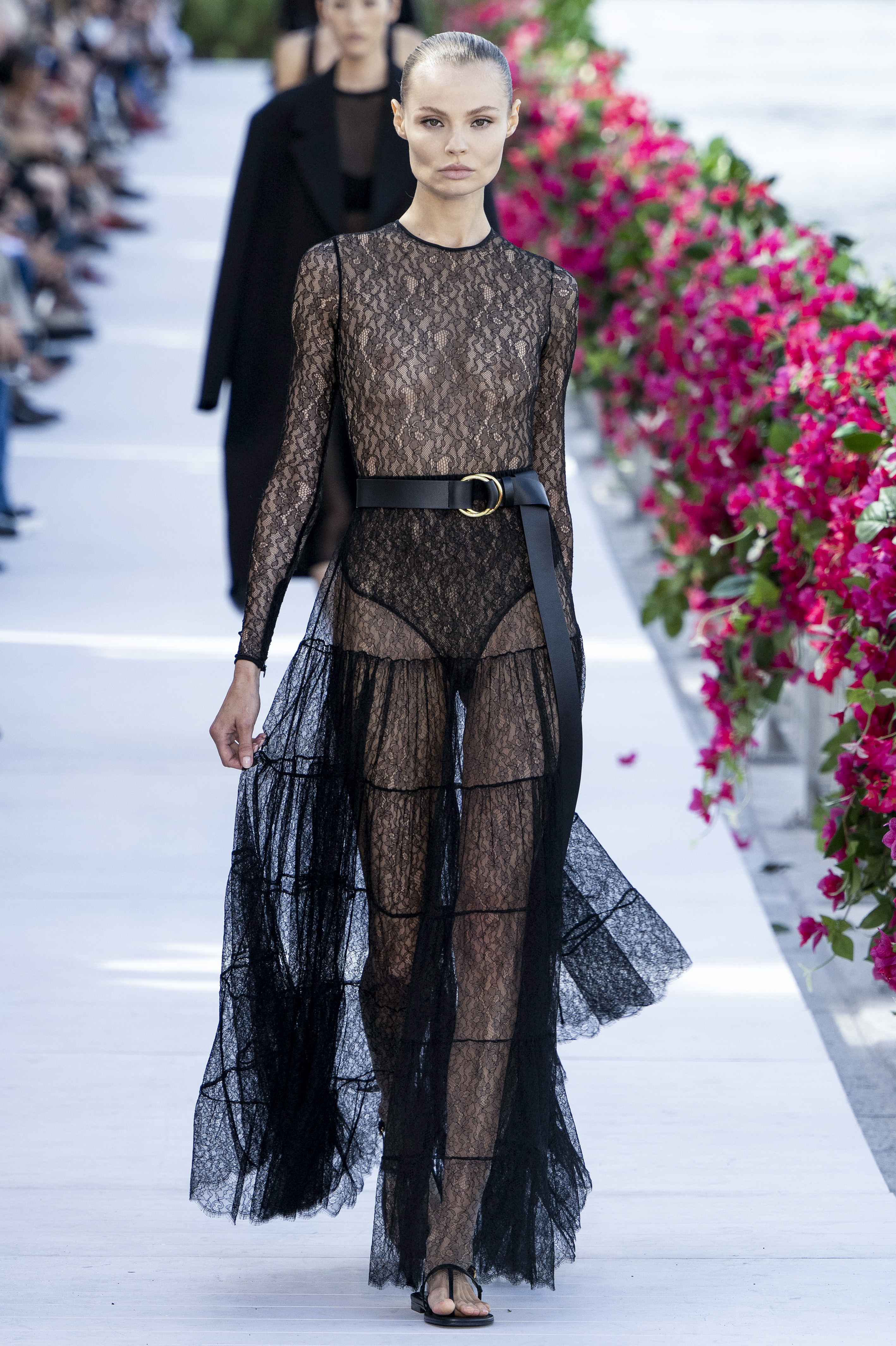 quanto custa montar um guarda roupa com as tendências 2024