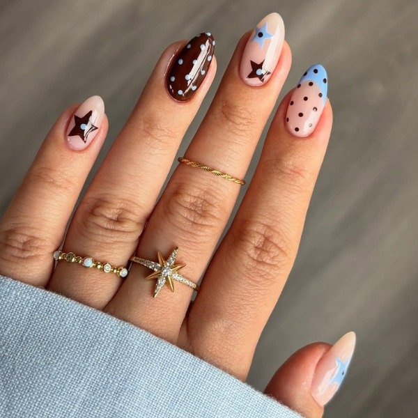 Tendências de unhas decoradas para 2026