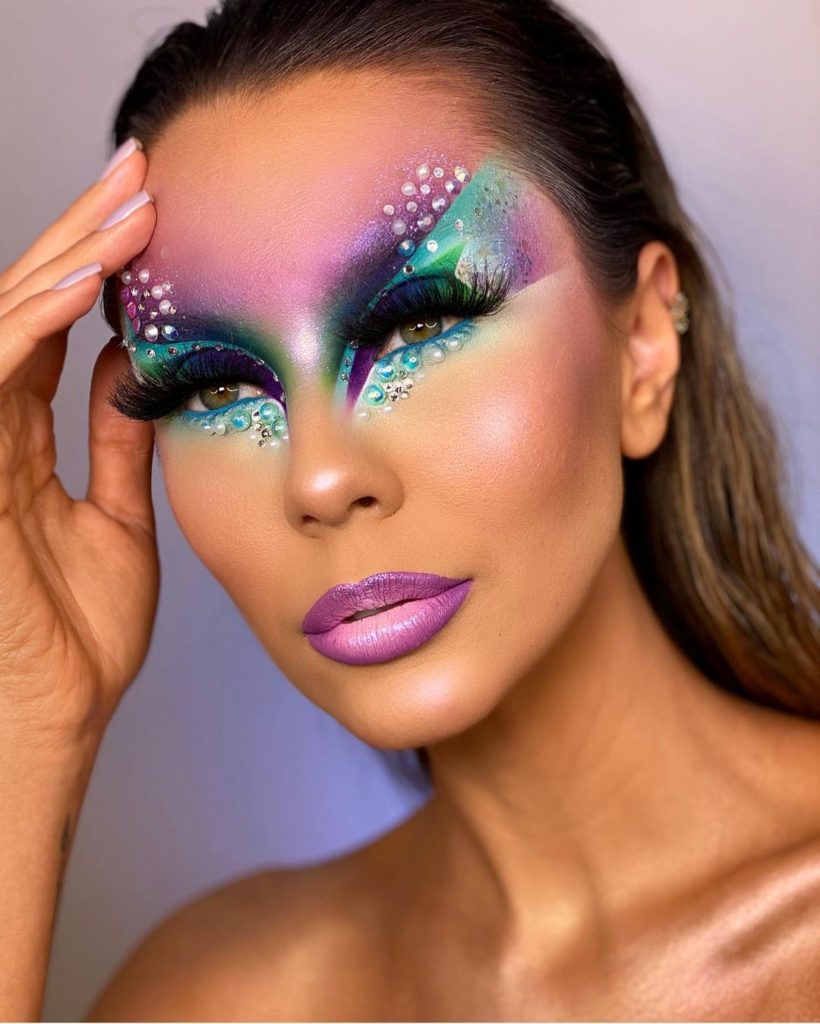 Maquiagem Artística: Inspirações e Dicas para Carnaval e Eventos Temáticos