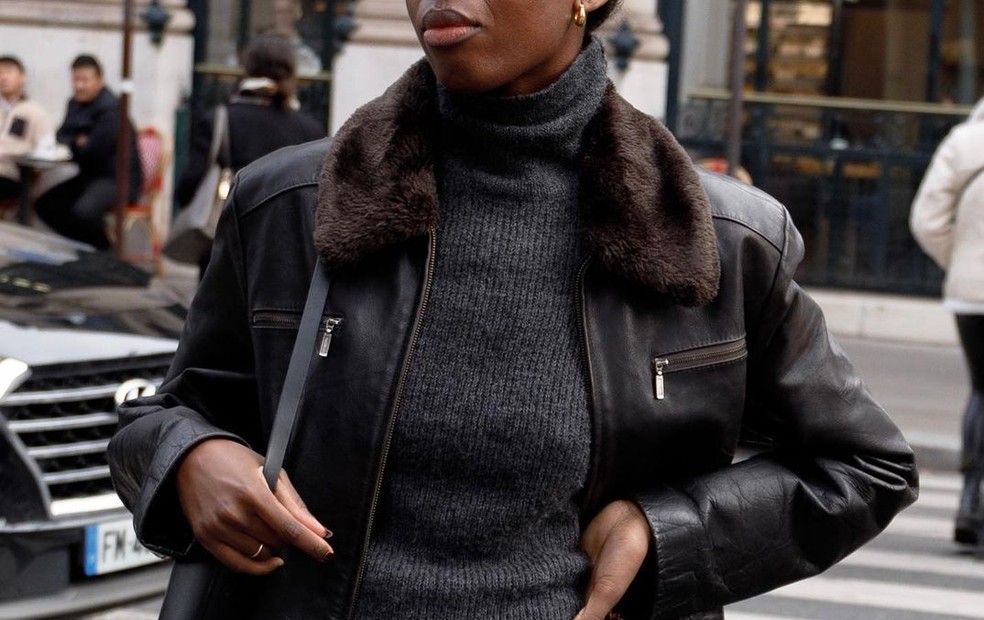 tirar pelo de roupa preta