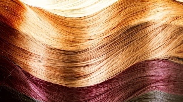 inspiração cabelo loiro mel para pele morena