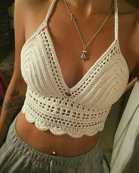 5 ideias de títulos:
1. Top de Crochê: As Tendências Mais Quentes para 2026
2. Como Escolher o Fio Perfeito para o Seu Top de Crochê
3. Do Casual ao Luxo: Versatilidade dos Tops de Crochê
4. 