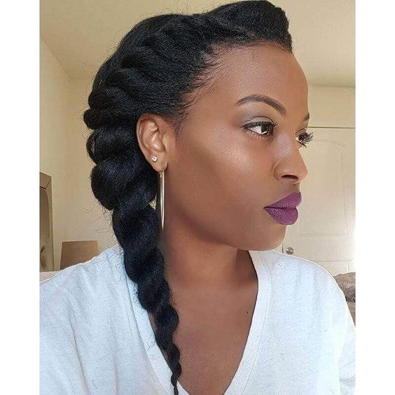 Melhores produtos para preparar cabelos cacheados para tranças