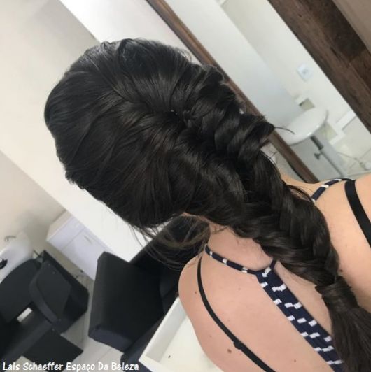 Guia Completo: Como Fazer a Trança Espinha de Peixe Perfeita em Casa