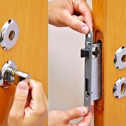 Chaveiro vs. DIY: Quando Contratar um Profissional para Trocar o Segredo da Fechadura?