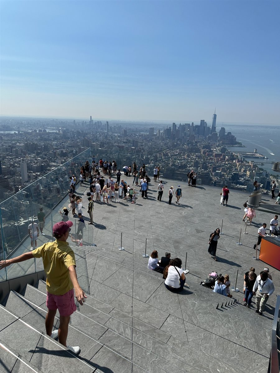 Além das Metrópoles: Explorando Grand Canyon e NASA Kennedy Space Center