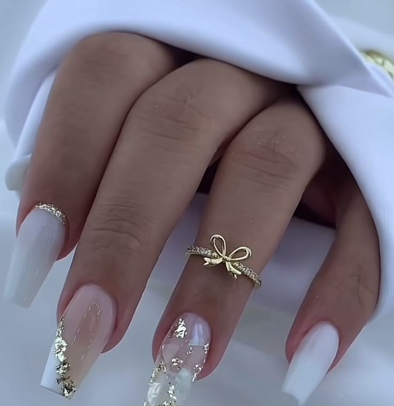 Visual clean girl