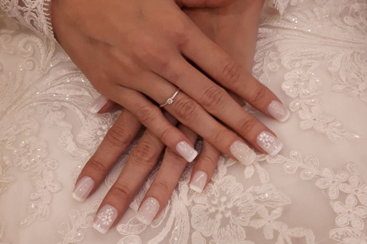 5 ideias de títulos:
1. Unhas de Noiva 2026: As Tendências Mais Deslumbrantes para o Seu Grande Dia.
2. Do Clássico ao Moderno: Guia Completo de Unhas para Casamento em 2026.
3. Madrinhas e Convidadas: Cores e Estilos de Unhas que Vão Arrasar em 2026.
4. Baby Boomer