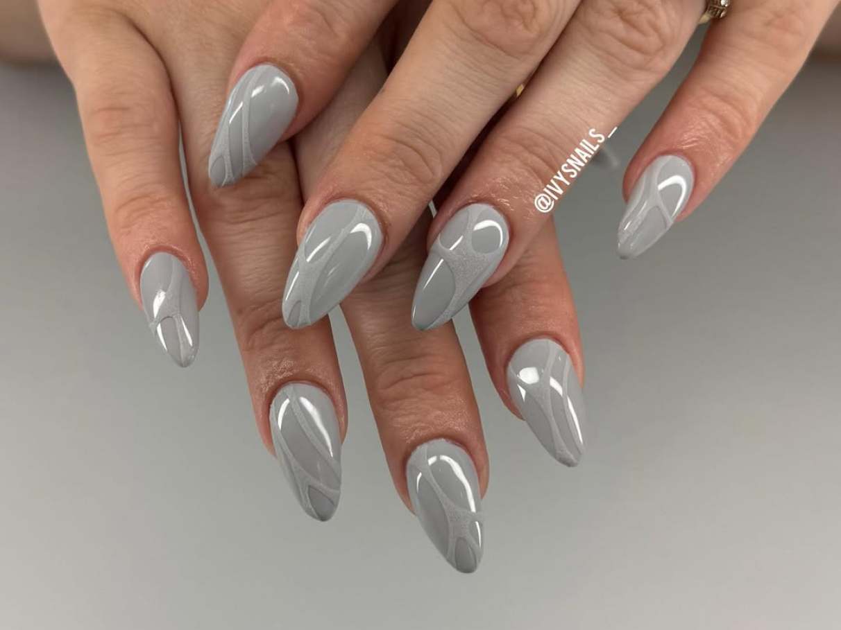 como combinar unha cinza com roupa