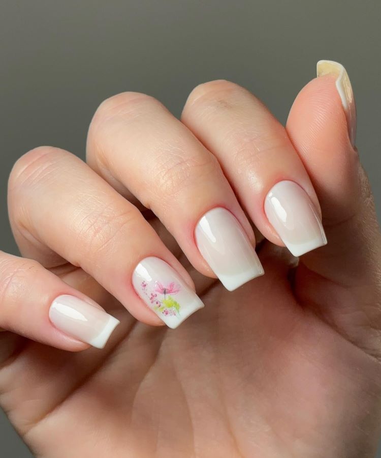 unha em gel vs unha acrílica para delicadeza