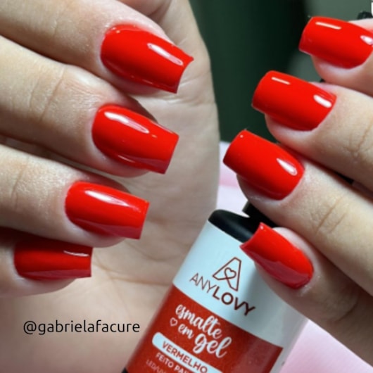 unha de gel vermelho ombré