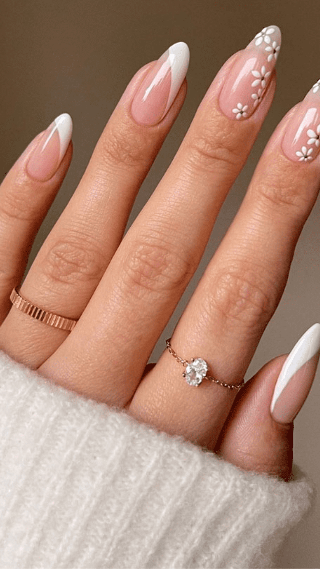 nail art branca elegante