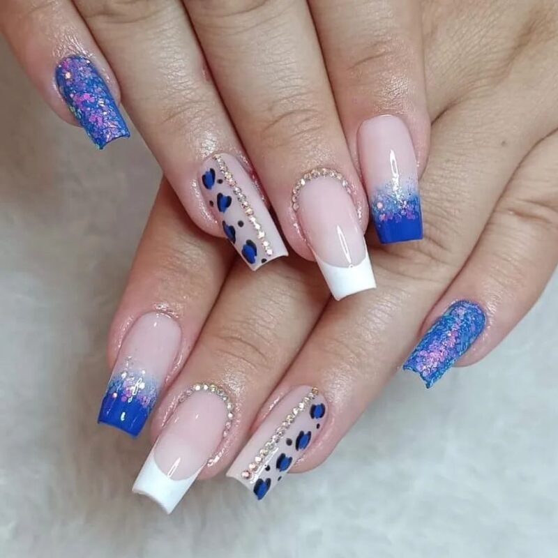 Unhas Marmorizadas com Glitter: O Passo a Passo para um Efeito Luxuoso