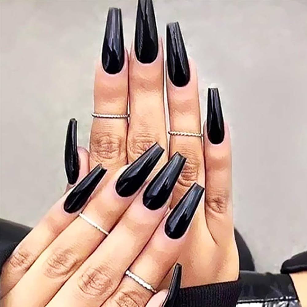 unha em gel preta bailarina