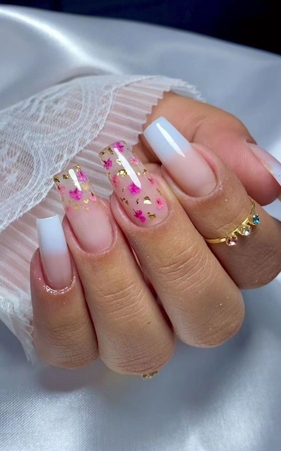 Unha Encapsulada vs. Esmaltação em Gel: Qual a Melhor Opção?