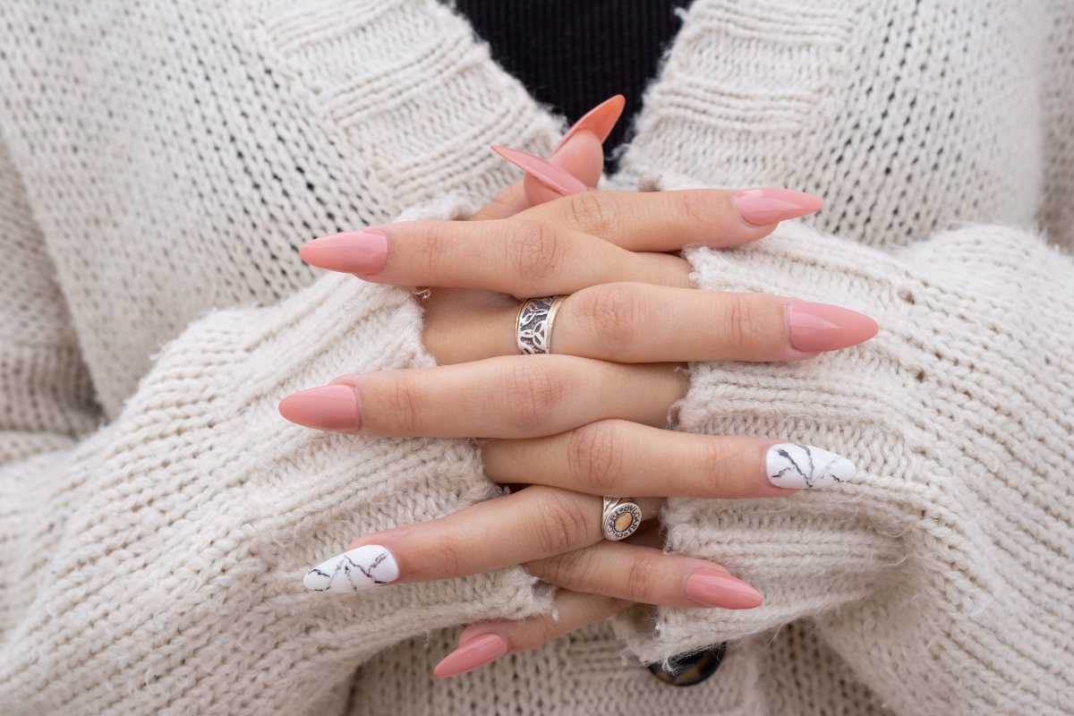 Guia Completo: Como Fazer Unha Encapsulada em Casa