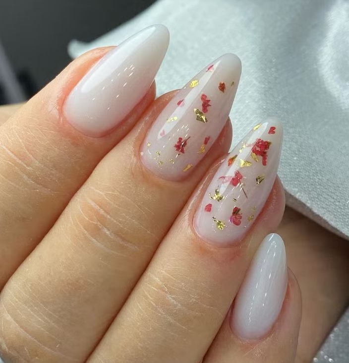 unha gel clara quadrada