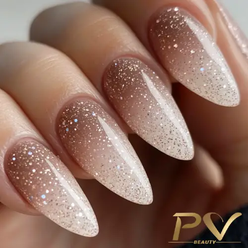 unha marrom com glitter