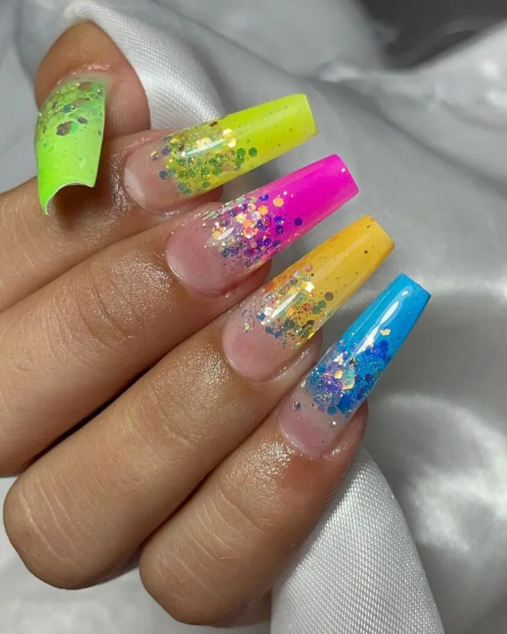 como fazer unhas neon para carnaval em casa