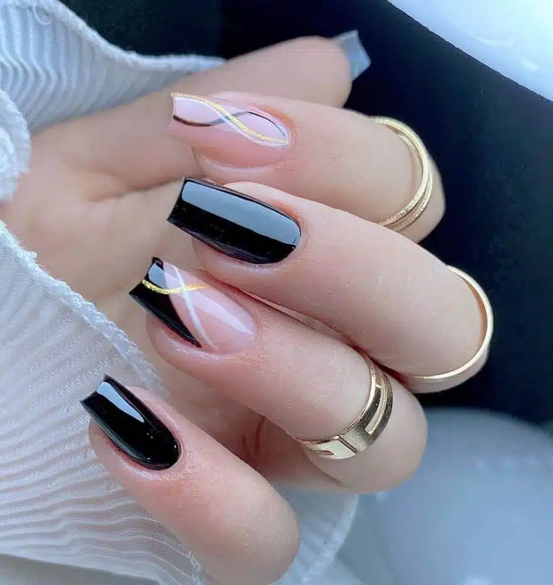5 Ideias de Unhas Decoradas Preto e Branco para Arrasar
Como Fazer Unhas Francesinha Preta e Branca Perfeitas
Tendências de Unhas Geométricas em Preto e Branco
Unhas Minimalistas Preto e Branco: Elegância no Dia a Dia
Inspirações de Unhas Artesanais e Temáticas em Preto e Branco