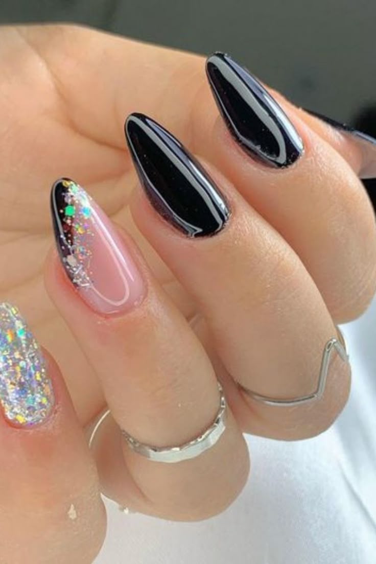 5 Ideias de Unhas Decoradas Preto e Branco para Arrasar
Como Fazer Unhas Francesinha Preta e Branca Perfeitas
Tendências de Unhas Geométricas em Preto e Branco
Unhas Minimalistas Preto e Branco: Elegância no Dia a Dia
Inspirações de Unhas Artesanais e Temáticas em Preto e Branco