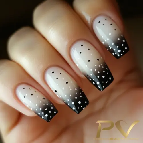 unha preta e branca decorada