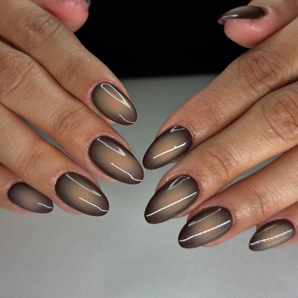 unhas amendoadas curtas