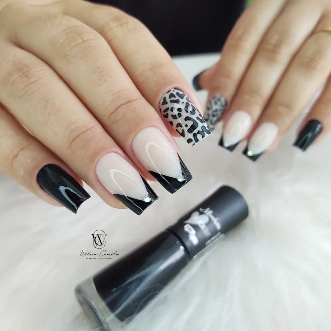 unhas animal print