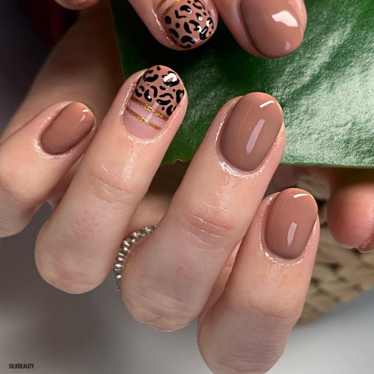 unhas animal print