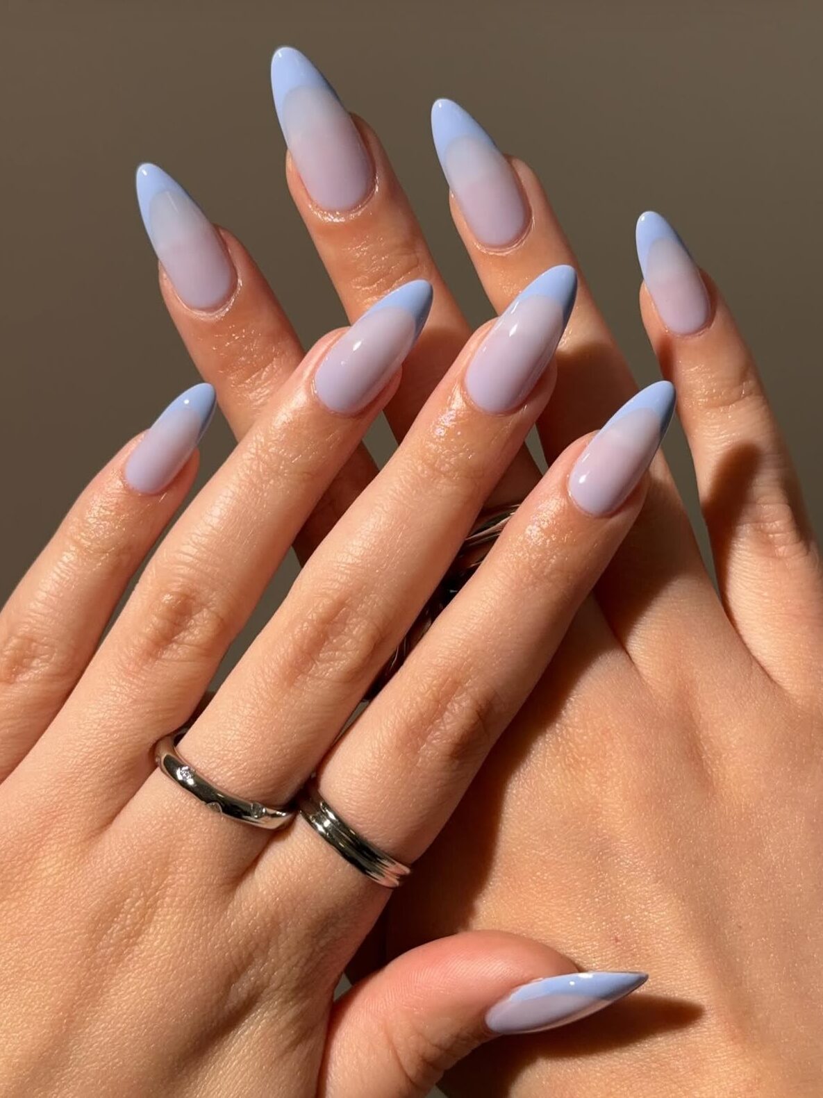 unhas azul bebê decoradas