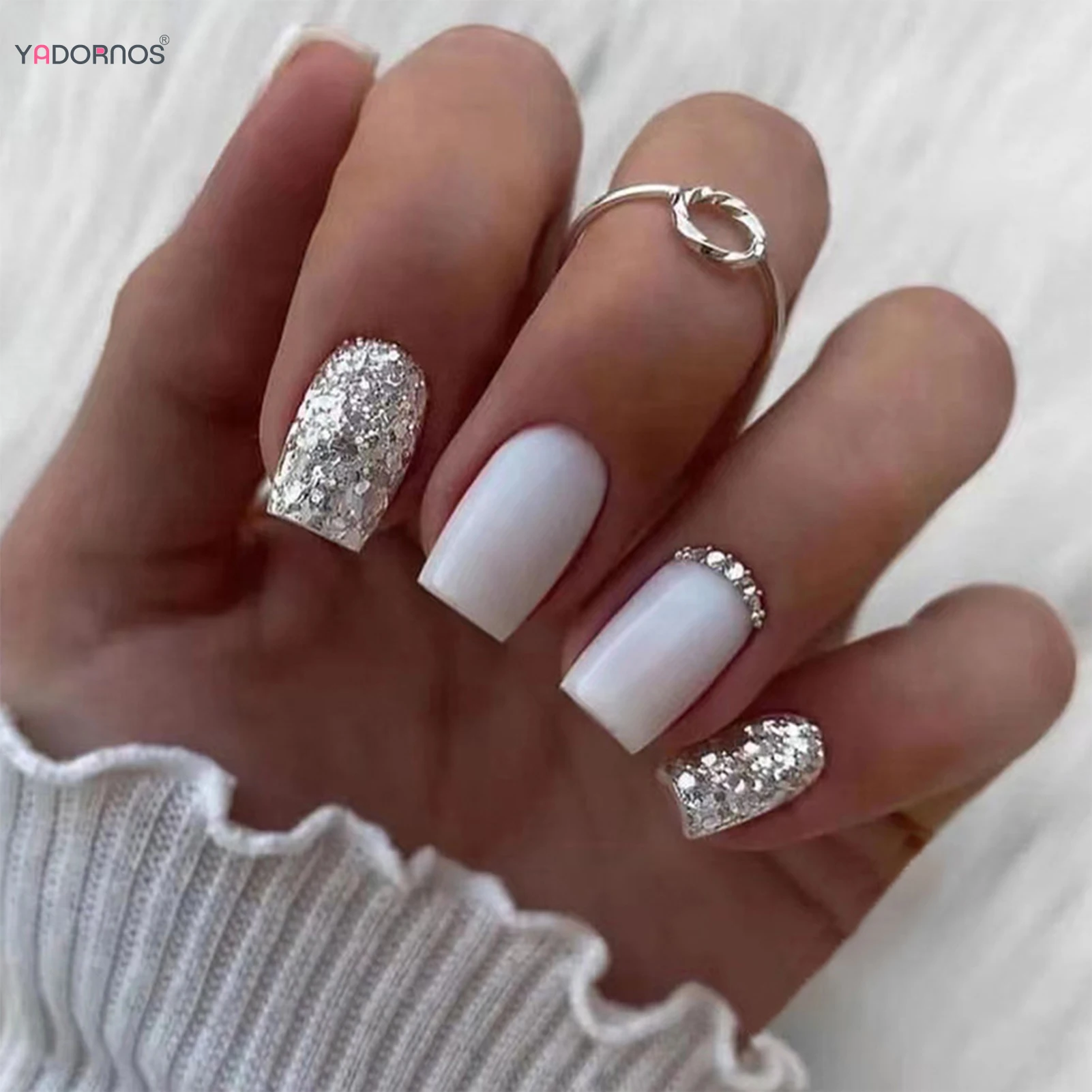 Francesinha Clássica: 10 Ideias Atemporais para Unhas Brancas; Unhas Brancas com Brilho: Como Usar Glitter e Strass na Filha Única; Baby Boomer e Encapsuladas: Tendências de Unhas Brancas para 2026; Guia Completo: Formatos e Acabamentos Perfeitos para Suas Unhas Brancas; Esmaltação Perfeita: Dicas Essenciais para Unhas Brancas Duradouras