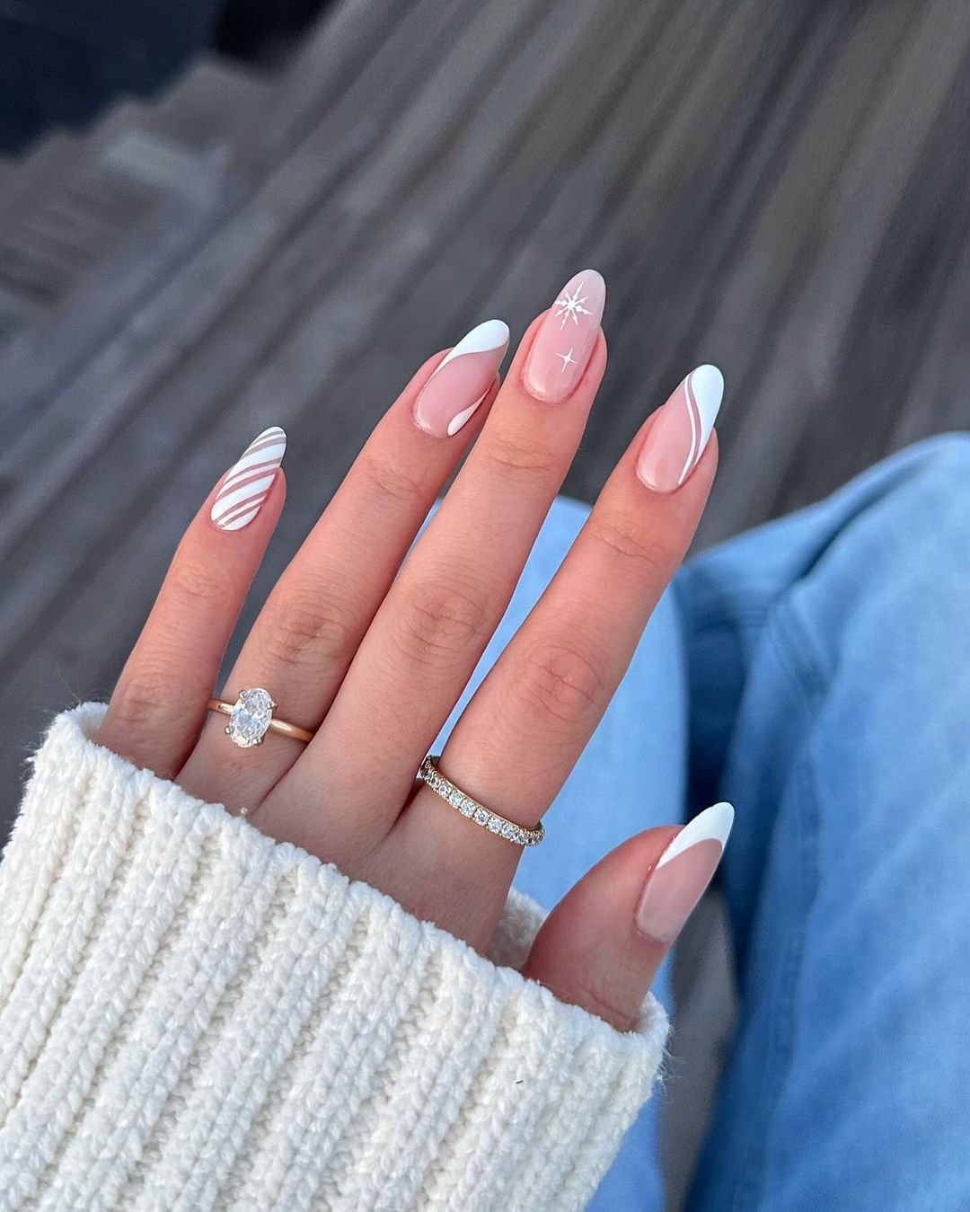 Francesinha Clássica: 10 Ideias Atemporais para Unhas Brancas; Unhas Brancas com Brilho: Como Usar Glitter e Strass na Filha Única; Baby Boomer e Encapsuladas: Tendências de Unhas Brancas para 2026; Guia Completo: Formatos e Acabamentos Perfeitos para Suas Unhas Brancas; Esmaltação Perfeita: Dicas Essenciais para Unhas Brancas Duradouras