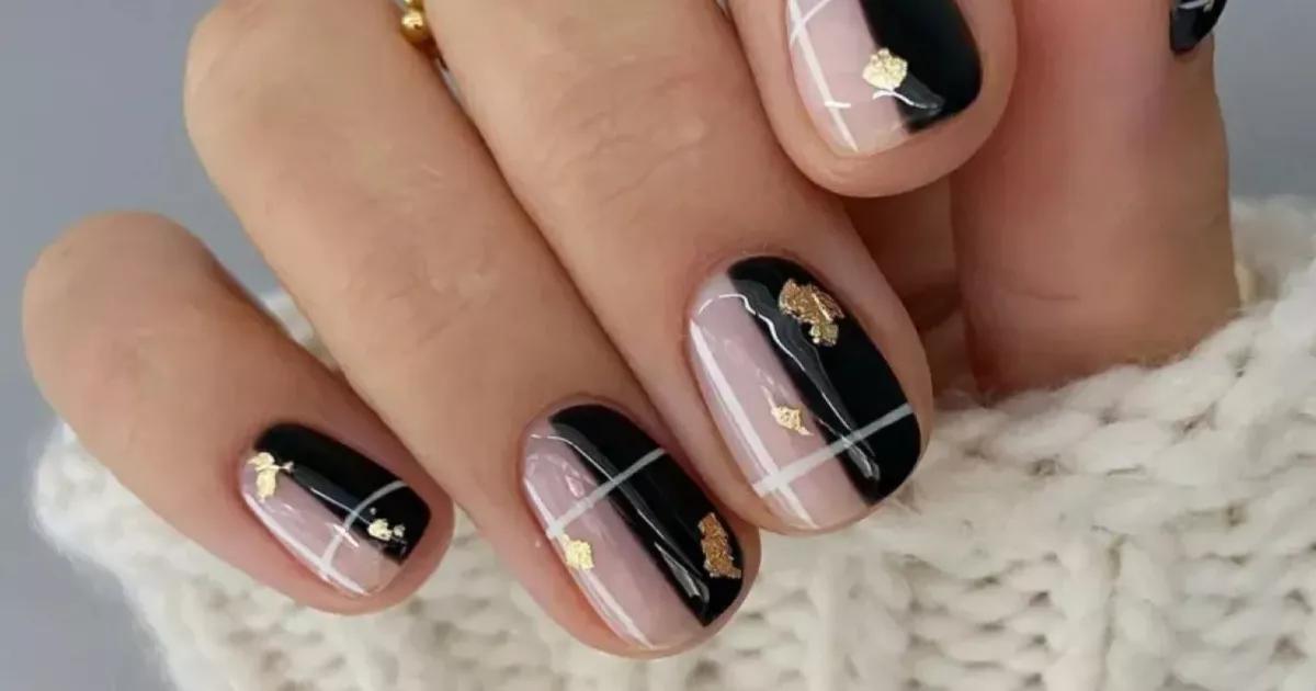 unhas curtas decoradas esmalte perolado